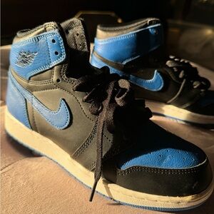 Air Jordan 1 Retro High OG Royal